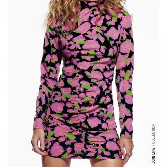Zara Floral Ruched Mini Dress Size XS - Picture 3 of 16